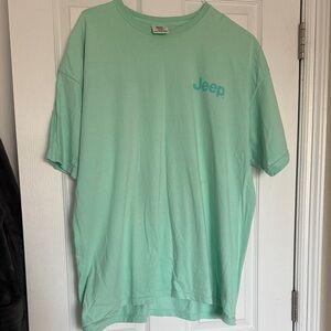 Men’s Jeep XXL tee. Excellent condition.